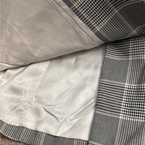 H&M Checker Blazer Women size 12 Black Gray Plaid Double Breasted Peplum Jacket - Picture 8 of 13